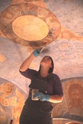 Реставраторы очищают фрески Анастасиевской часовни от копоти (видео)